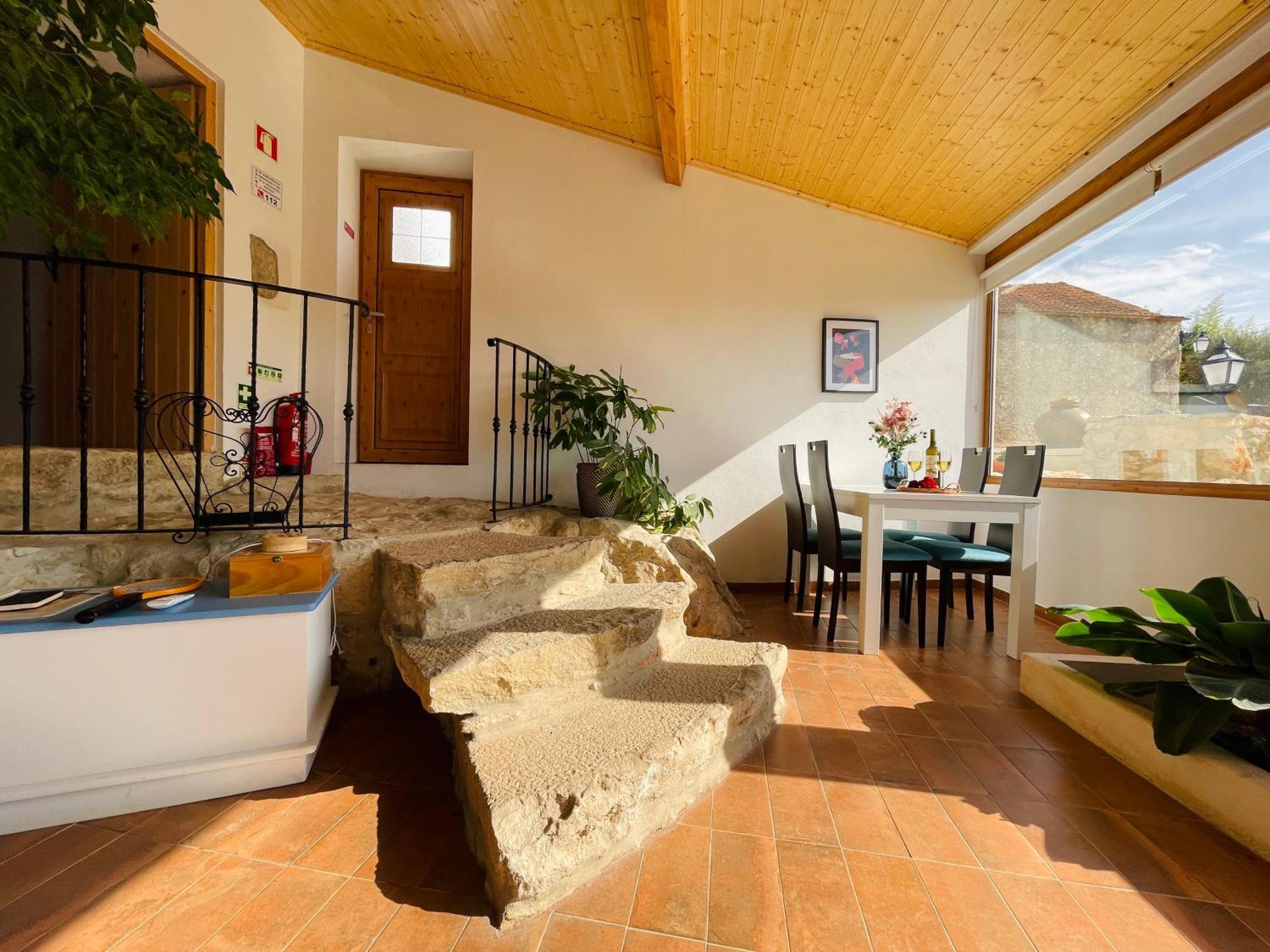Tufa Guest House, Wellness & Spa - Villa Campus Corredoura 외부 사진